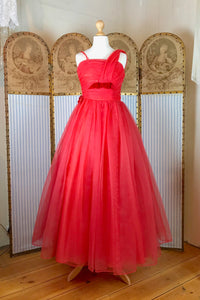 Original 1950's red prom dress in flame red organza with a full circle skirt